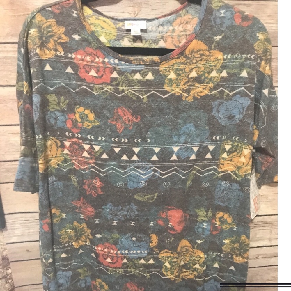 LuLaRoe Irma Tunic
